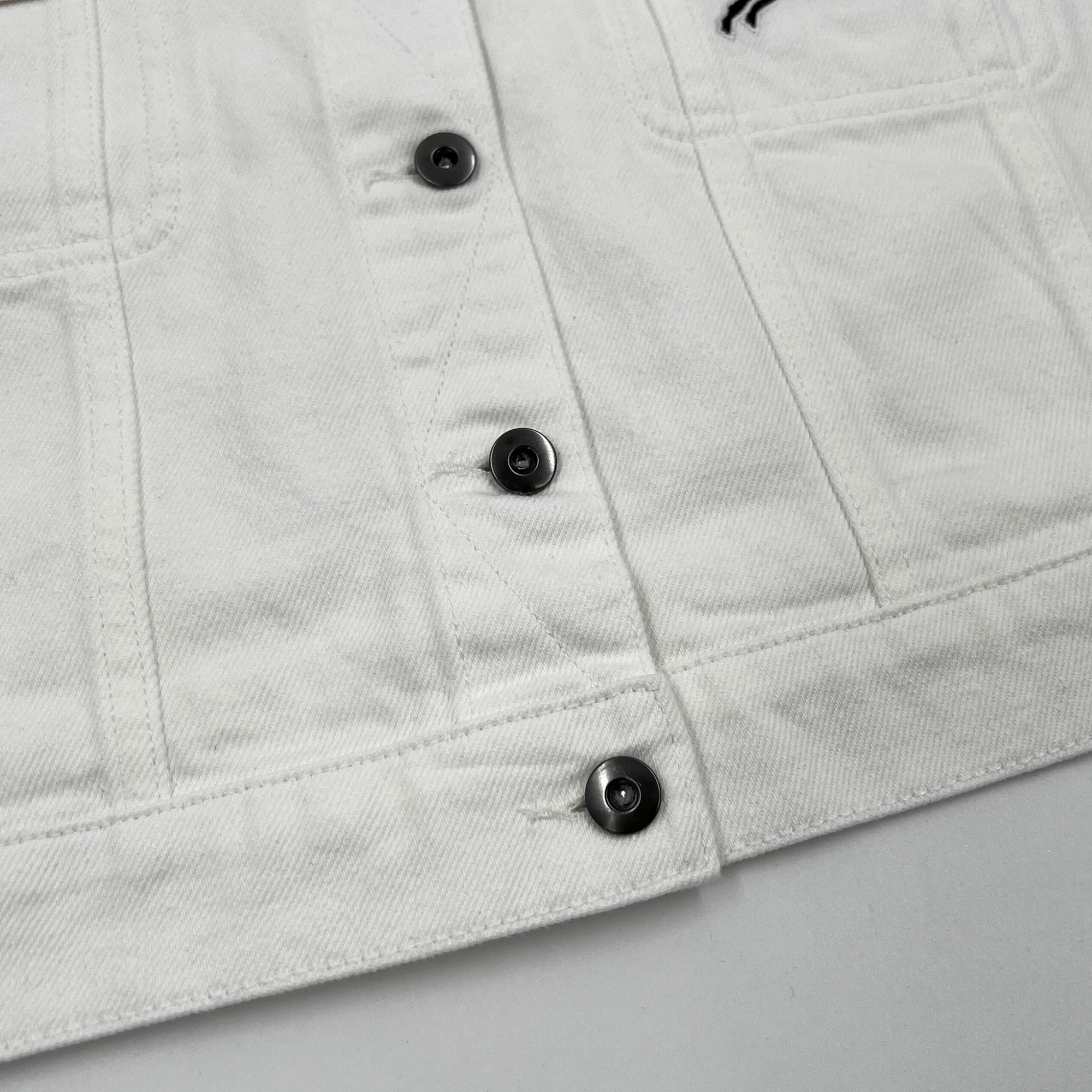 Women&#39;s Buffalo Bills Oversized Cropped White Denim Jacket