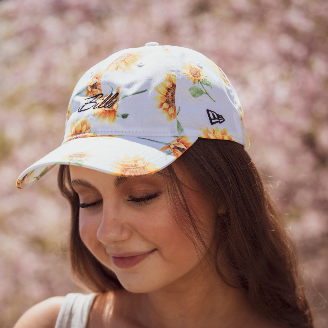 Women Buffalo Bills Hat Strapback New Era Cream Floral Patch NFL Casual Classic Women main image 2