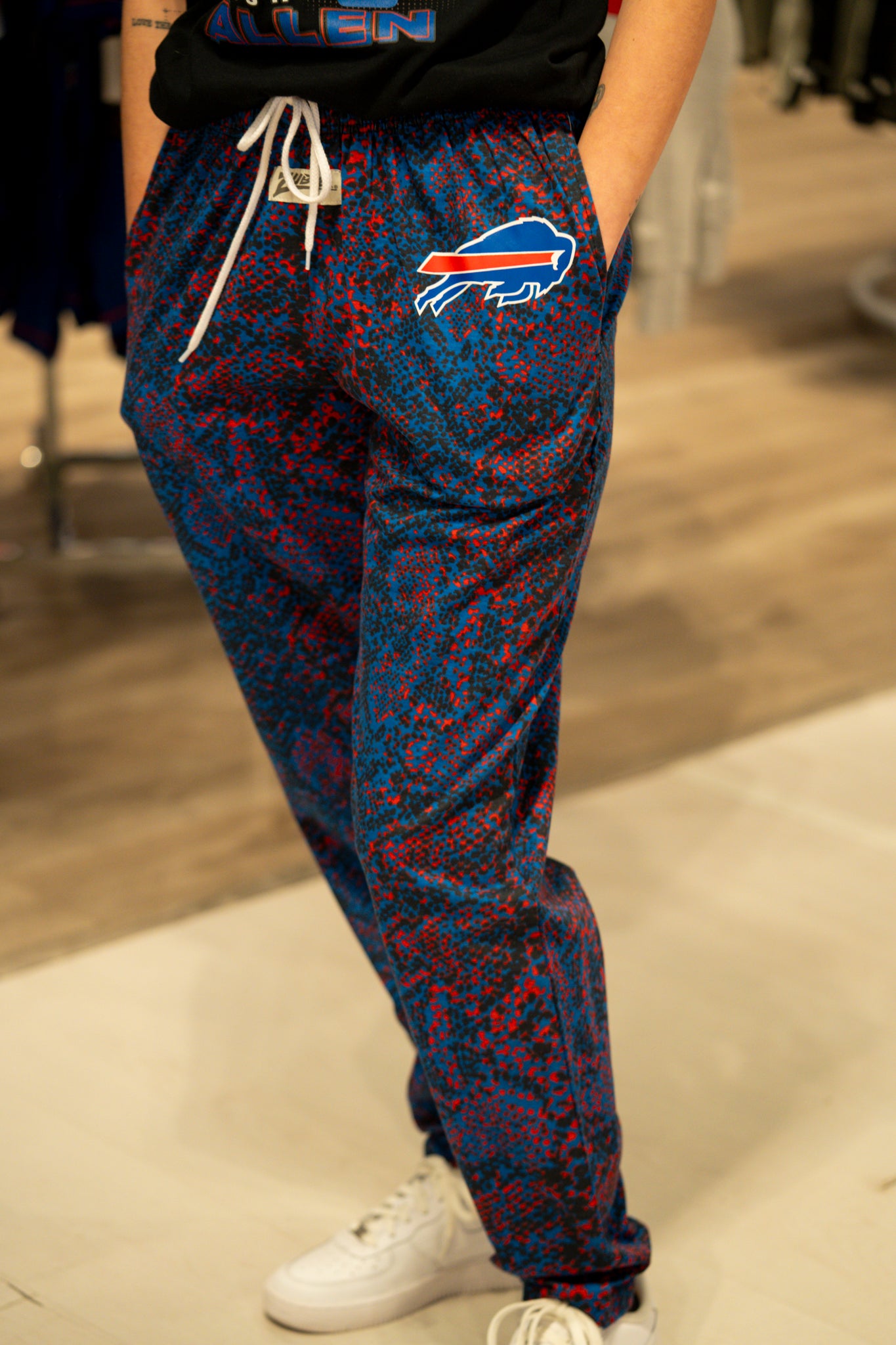 Zubaz Buffalo Bills NFL Unisex Z88 Post Pant