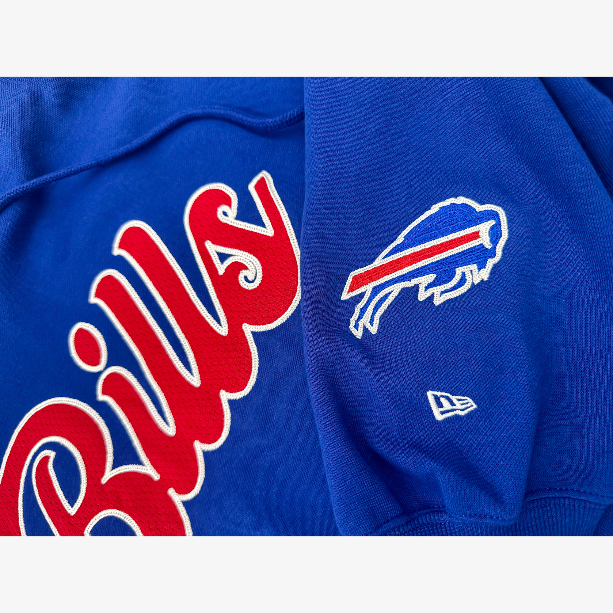 Women's New Era Bills 2026 Sideline Royal Cropped Hoodie