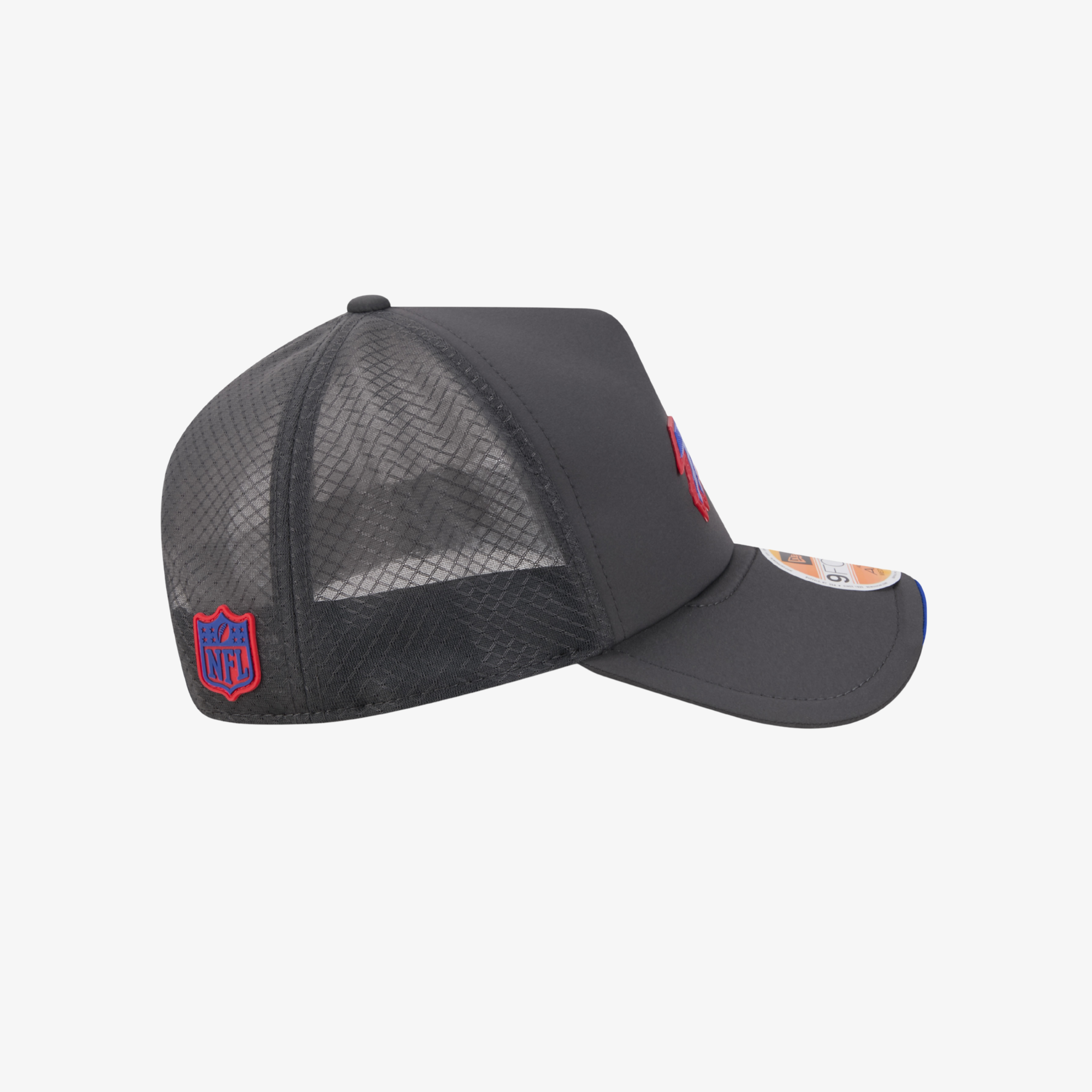 New Era 9FORTY Buffalo Bills 2026 Sideline Dark Gray Adjustable Apex