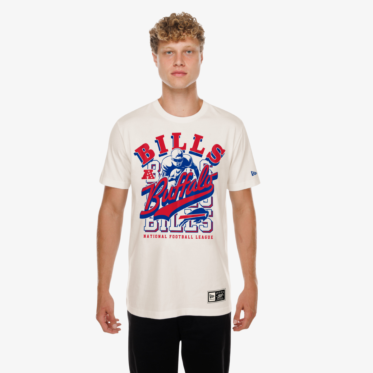 New Era Buffalo Bills cream T-shirt with red and blue football player graphic