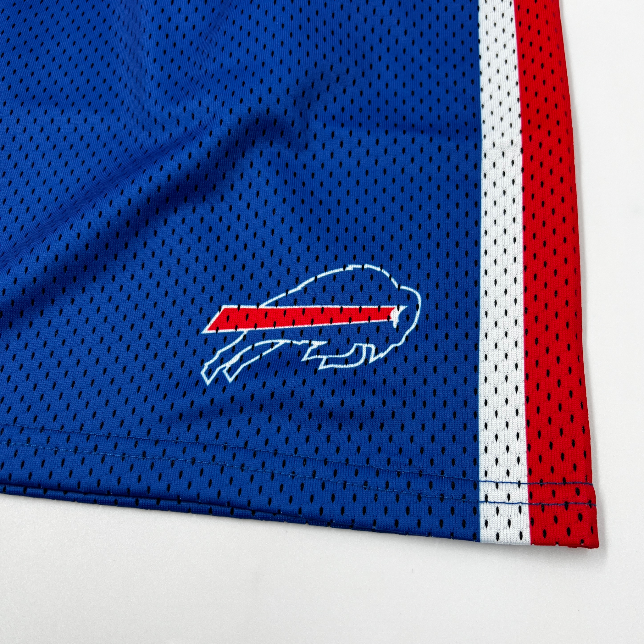 SALE* Women's New Era Camo Buffalo Bills Crop Top With Charging Buffa – The  BFLO Store