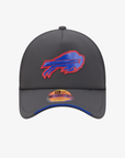 Youth New Era 9FORTY Buffalo Bills 2026 Sideline Dark Gray Adjustable Apex