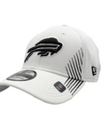 New Era 39THIRTY Bills Active Sport Night White Stretch-Fit Hat