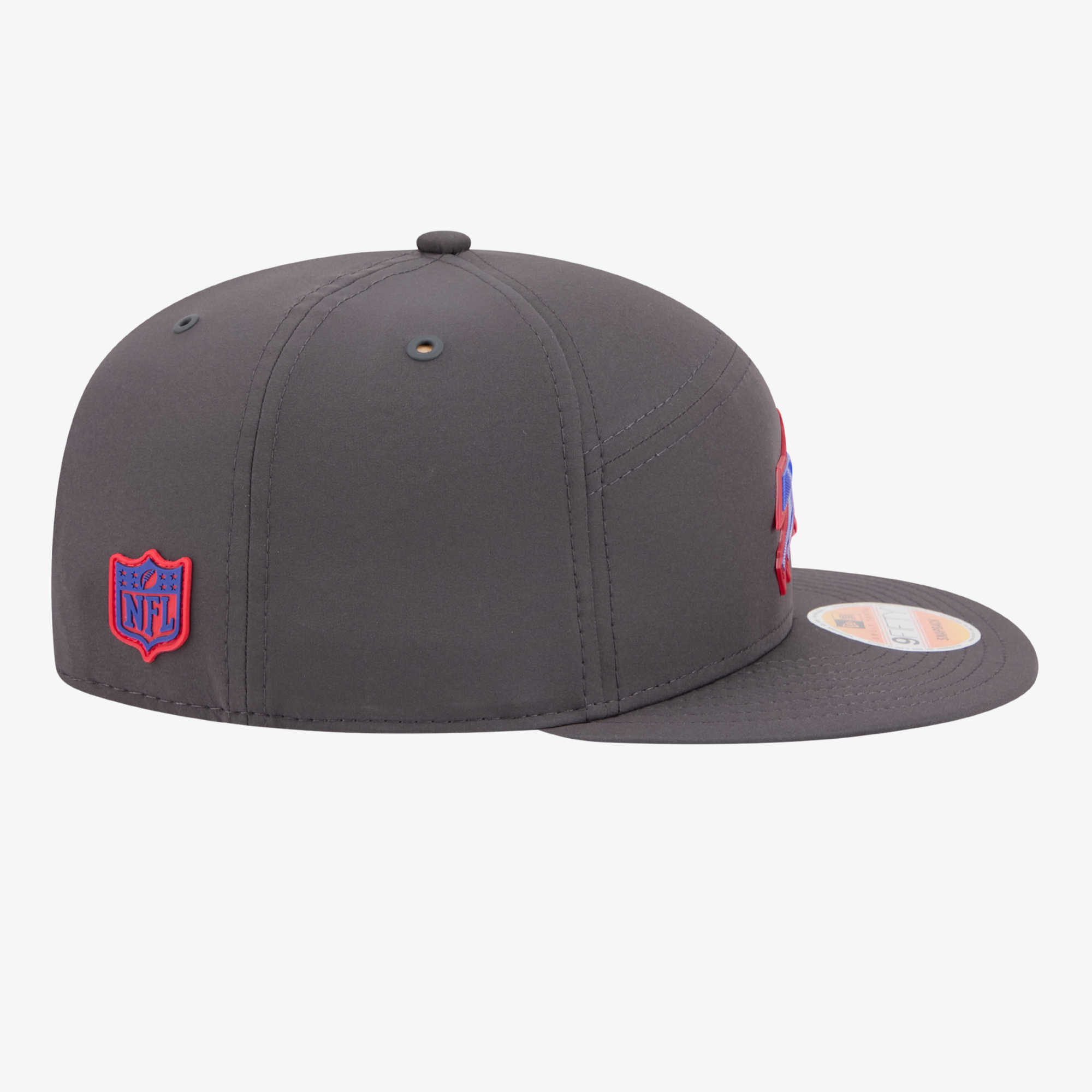 New Era 9FIFTY Buffalo Bills 2026 Sideline Dark Gray Dual Panel Snapback