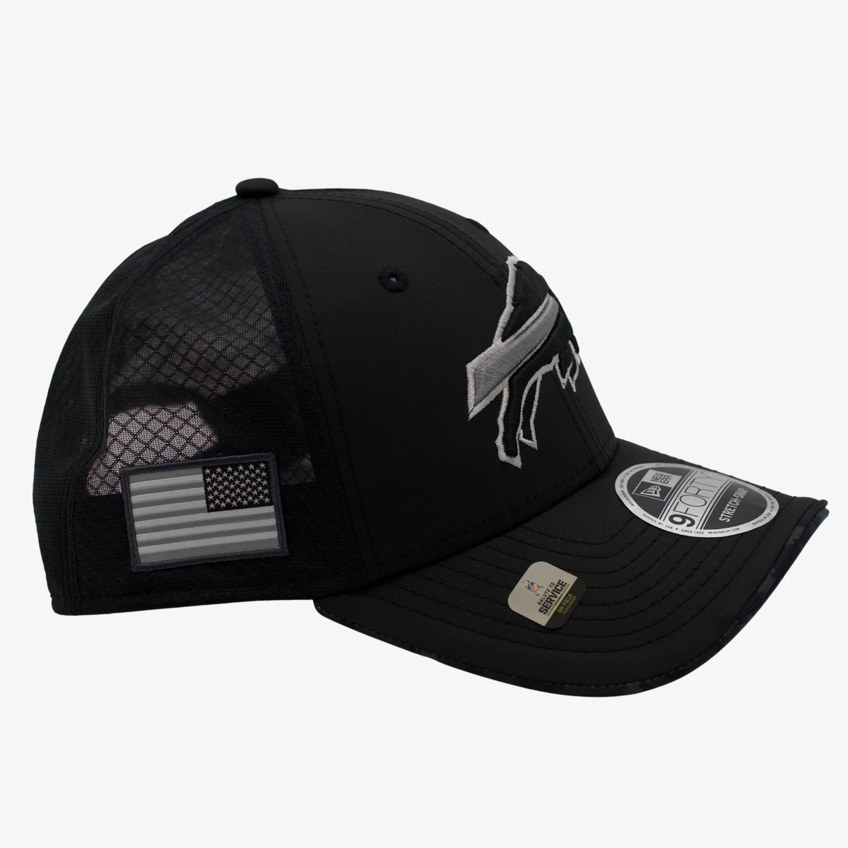 New Era Black Buffalo Bills 2026 Salute To Service 9FORTY Adjustable Trucker Hat