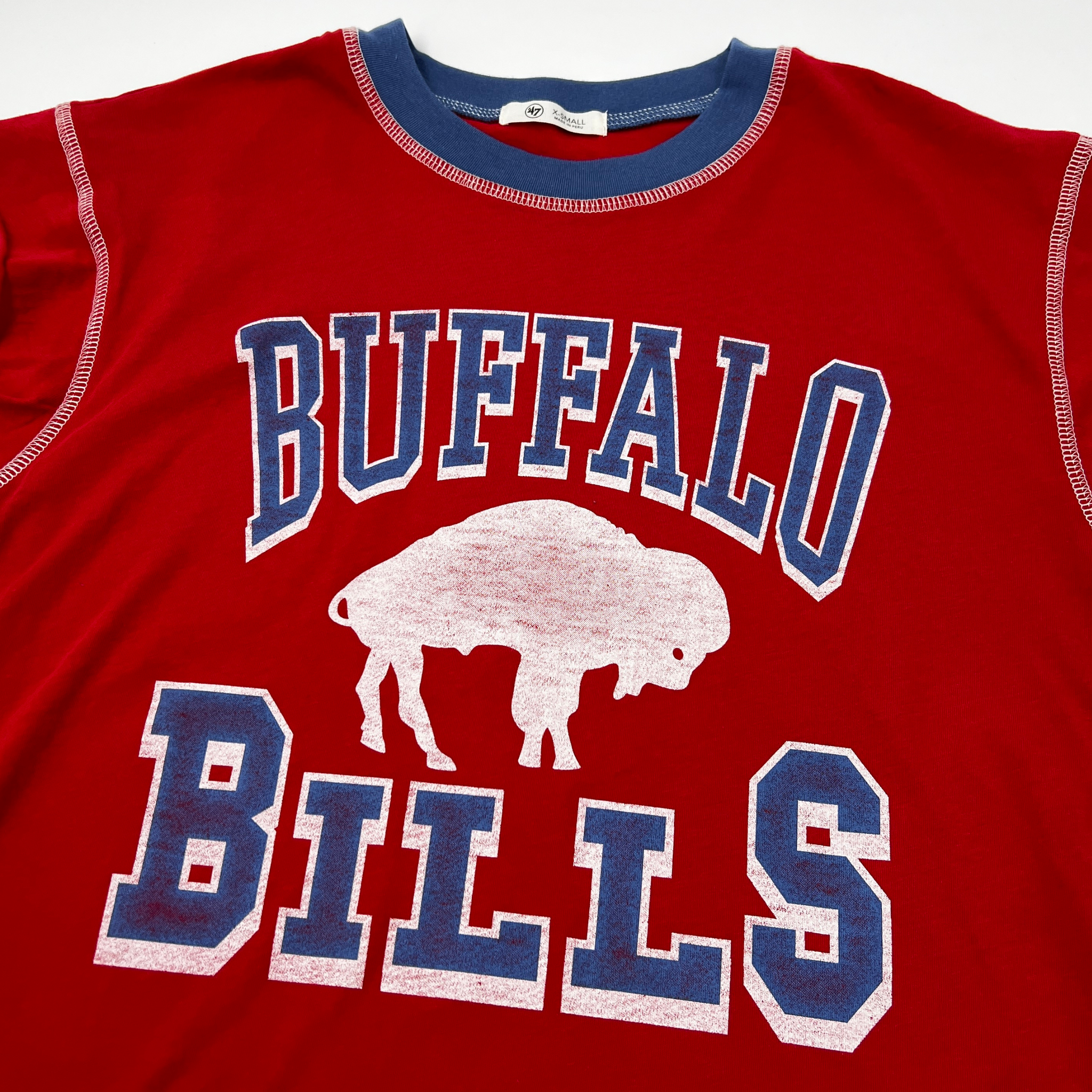 Women's '47 Brand Bills Red With Retro Buffalo Cropped Tee Shirt