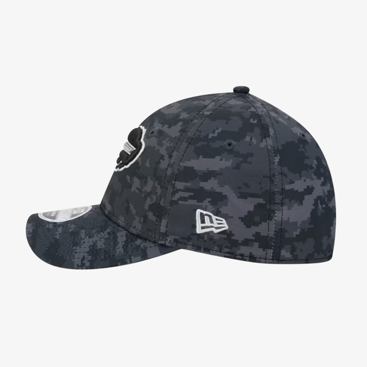 New Era Black Buffalo Bills 2026 Salute To Service 39THIRTY M-Crown Stretch Hat