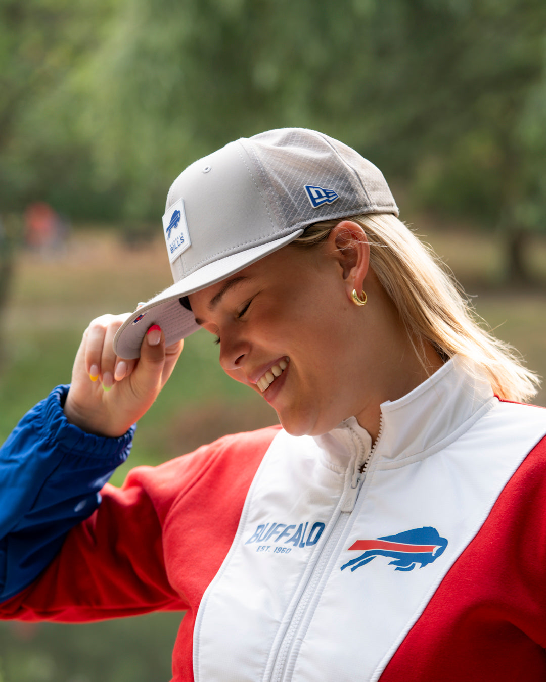 New Era 9SEVENTY Buffalo Bills 2025 Sideline Hot Weather Gray Adjustable Cap