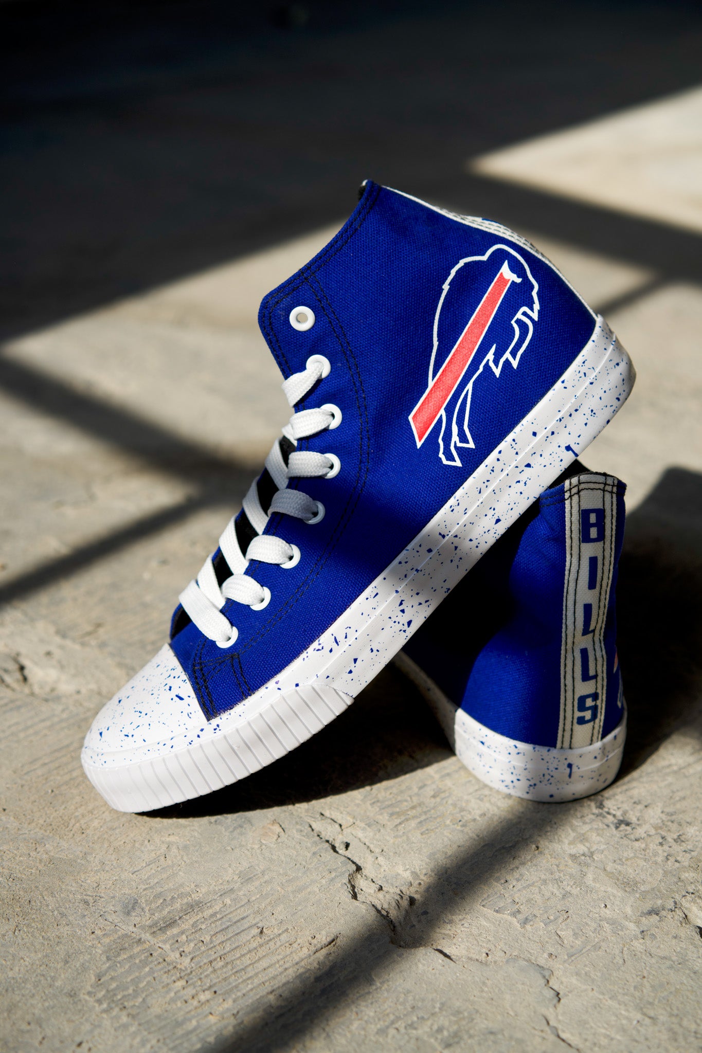 Buffalo Bills Men&#39;s Royal Blue High Top Canvas Sneaker