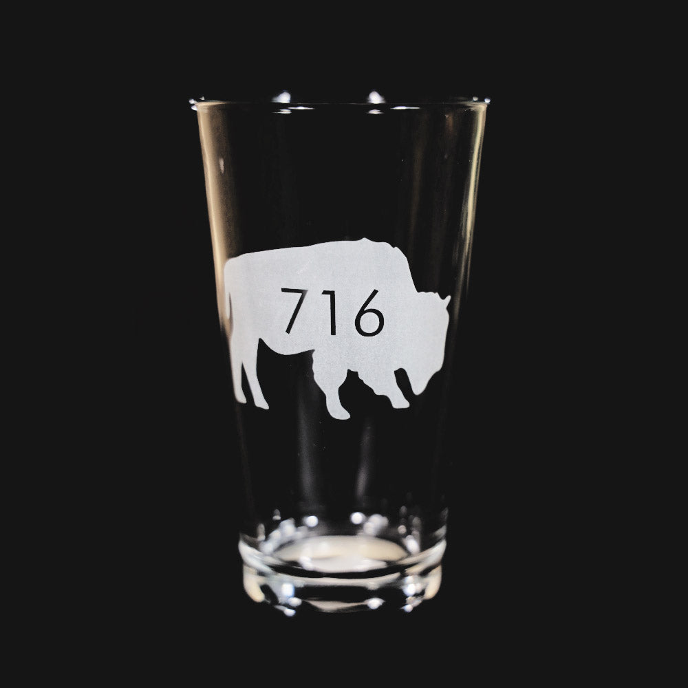 716 Buffalo Pint Glass