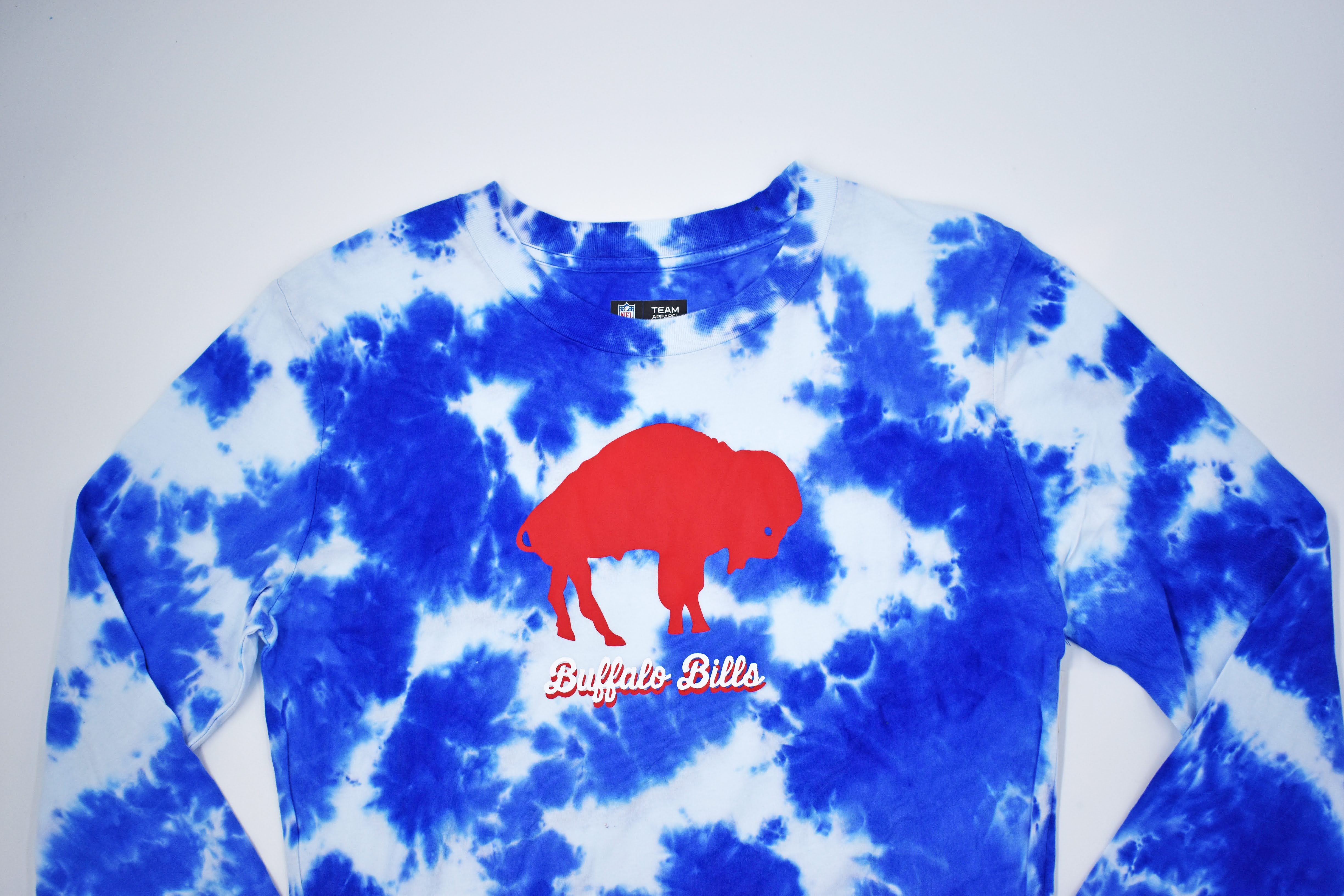 Women's Buffalo Bills Royal Blue With Standing Buffalo Tie Dye Crop Top  Long Sleeve Shirt