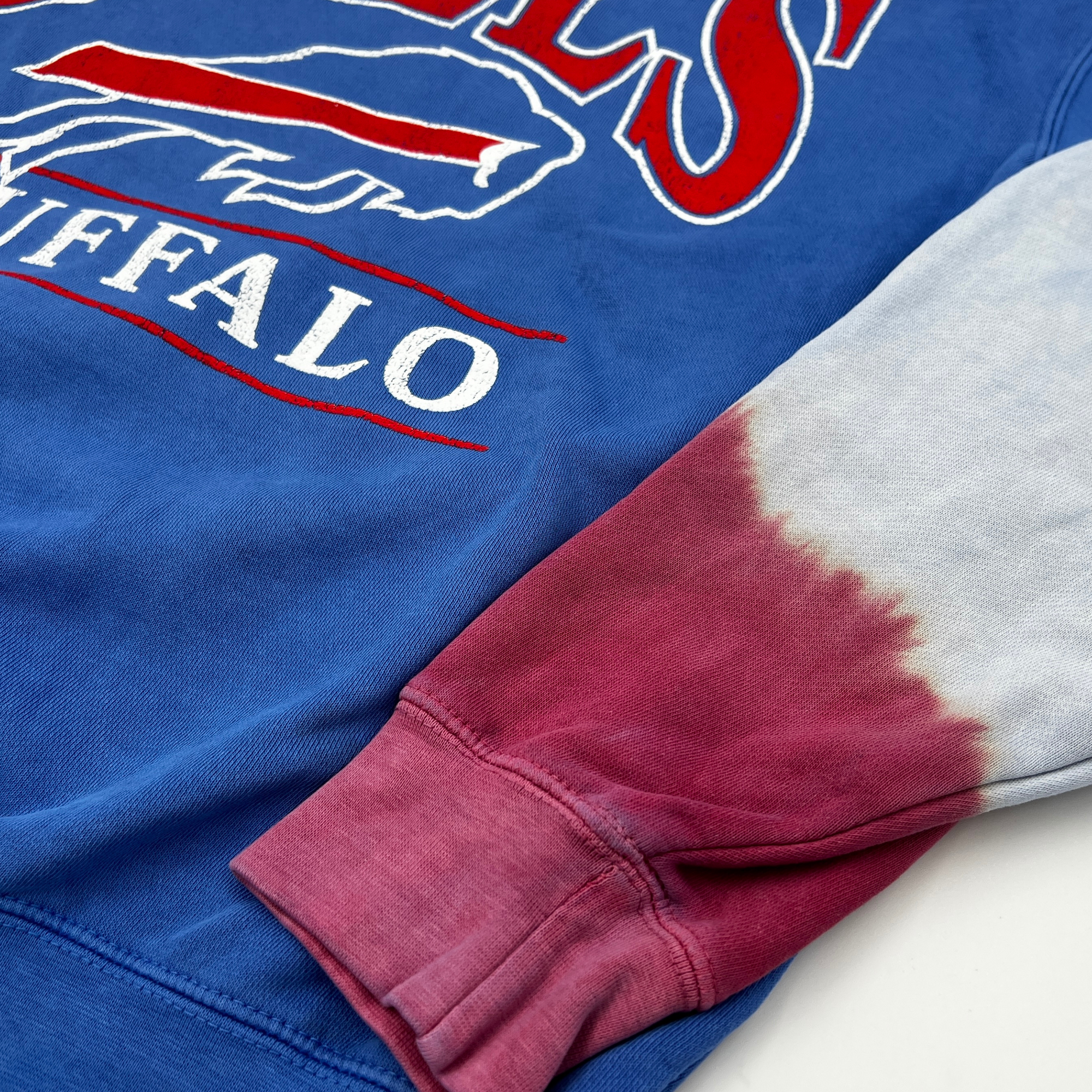 &#39;47 Brand Buffalo Bills Cadet Blue With Tie Dye Sleeves Crewneck