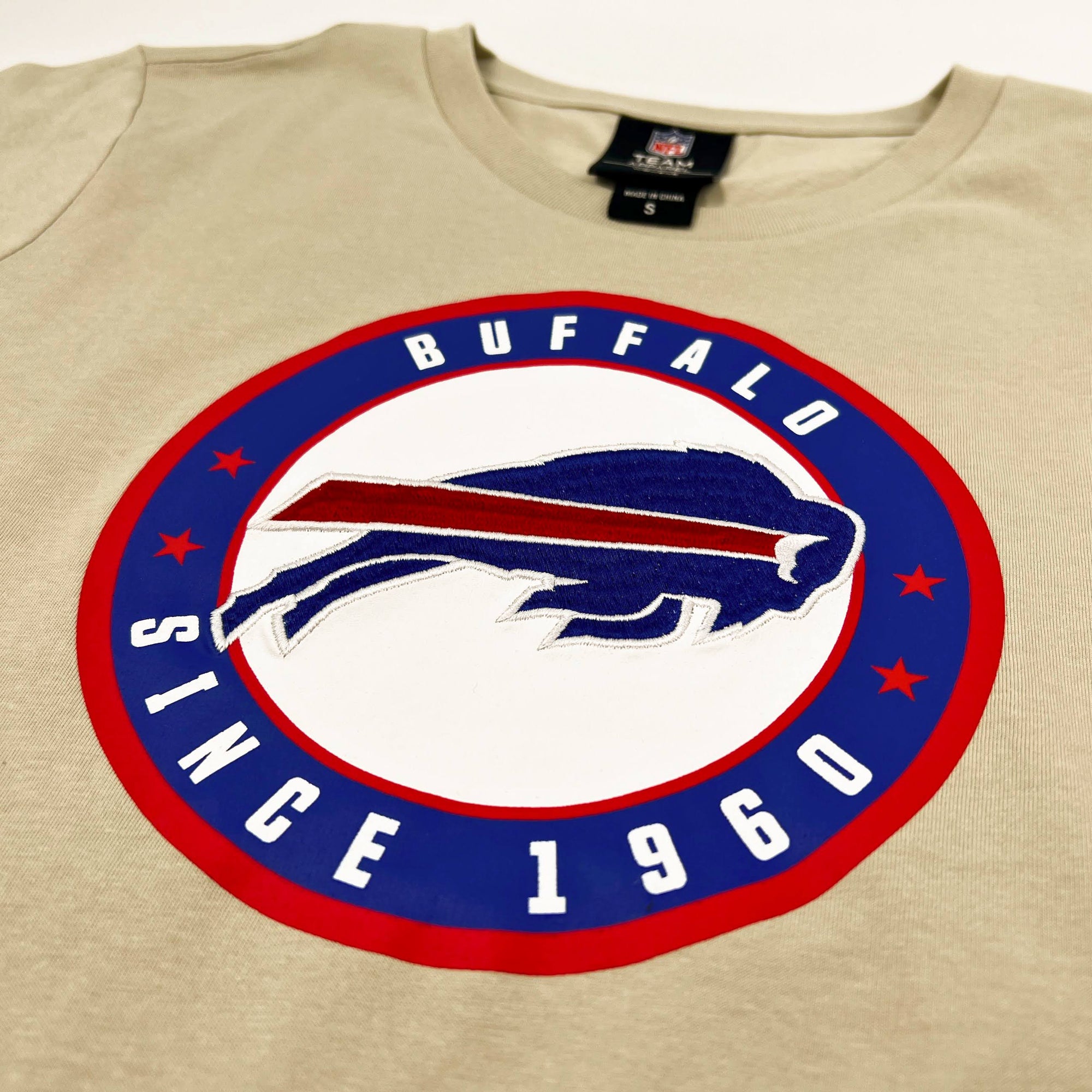 Women&#39;s New Era Buffalo Bills Stone Color Official 2023 NFL Draft T-Shirt